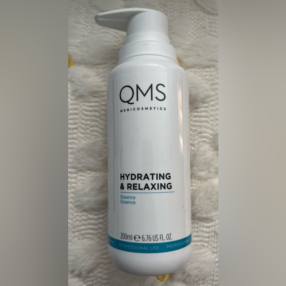 QMS Hydrating & Relaxing Essence - 200ml